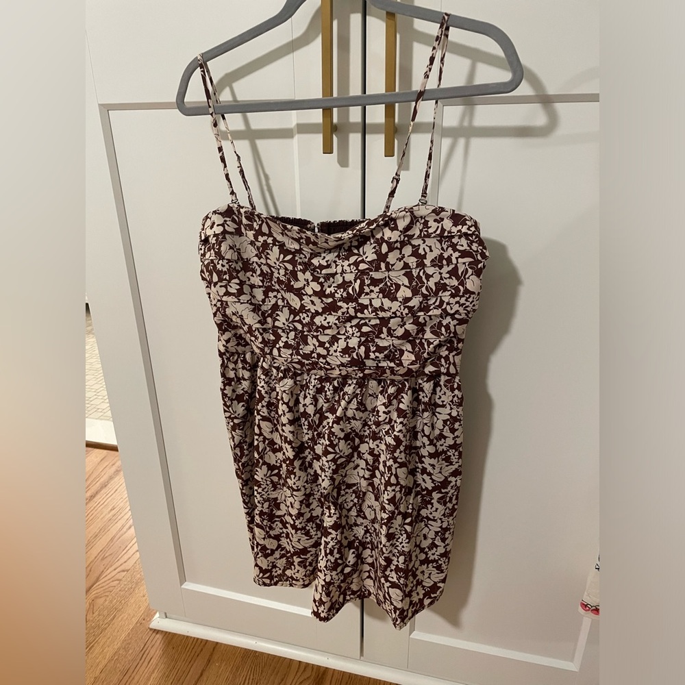 Abercrombie & Fitch Emerson Brown Floral Strapless Mini Romper
LP